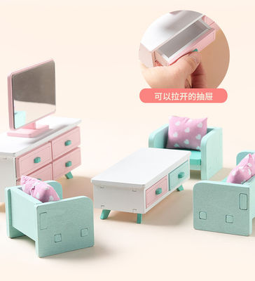 어떤 거친 부분 없이 작은 몬테소리 나무로 된 소녀 침실 완구